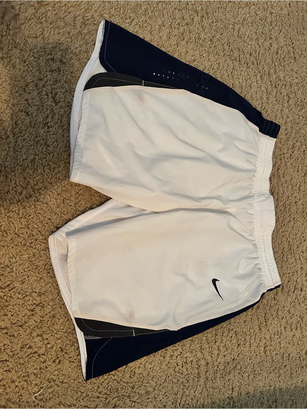 Nike Men’s White & Navy Basketball Athletic Shorts